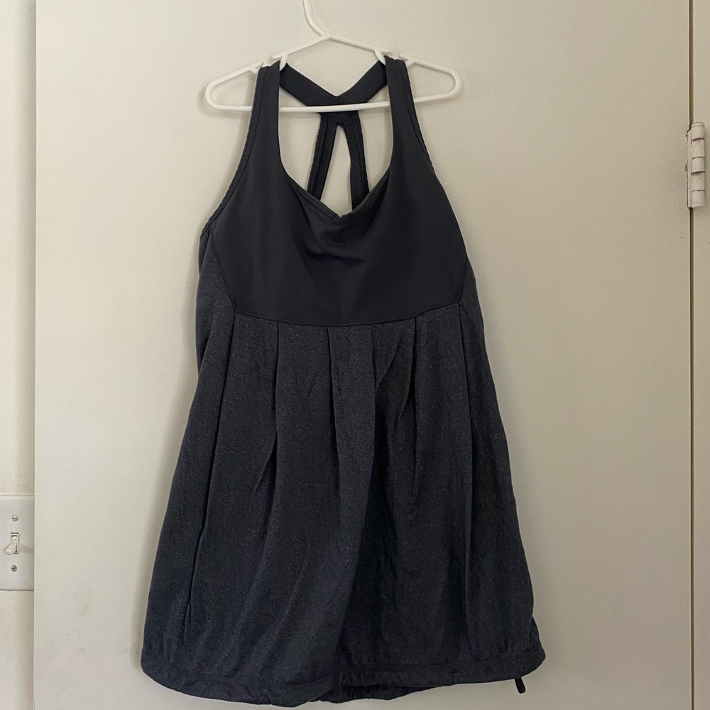 LULULEMON cute racer back workout top